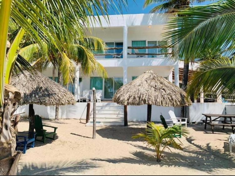 Hotel La Marina Del Rio La Pesca Exterior photo