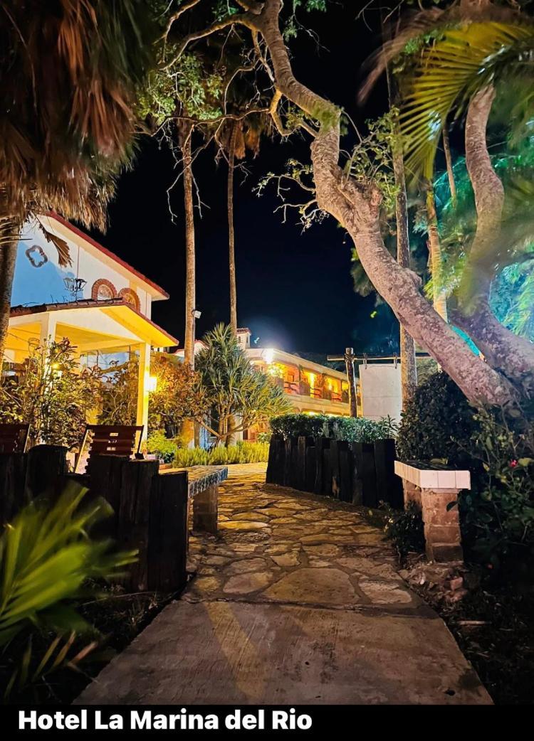 Hotel La Marina Del Rio La Pesca Exterior photo